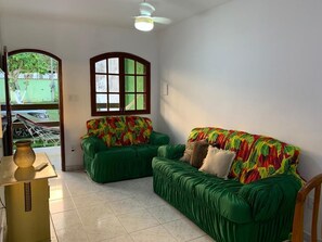 スマートテレビ、ステレオ