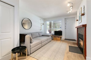 TV connectée, cheminée