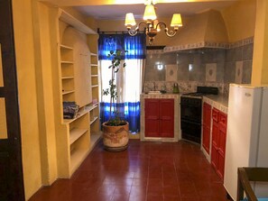 Superior Apartment | Private kitchenette - Refugio 4 Apartment (San Miguel de Allende)