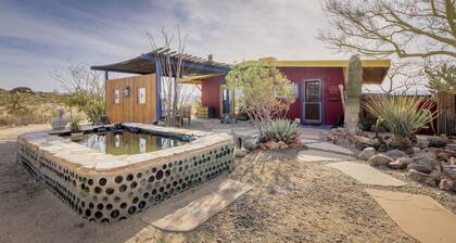 Cabin Under the Stars - Hot Tub, BBQ & Firepit!