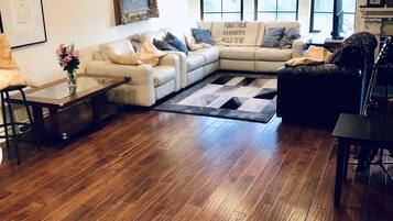 Smart TV, fireplace, video games, DVD player