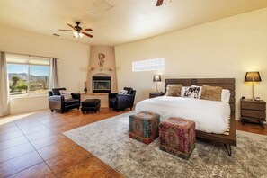Unclassified image, 4 of 30, button - Horizon House | Hot Tub, Fire Pit & BBQ in JT (Joshua Tree)