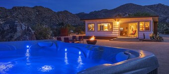 🌵La Luna Azul - A Private Home in the Boulders w/ Hot Tub, Fire Pit and BBQ🌵