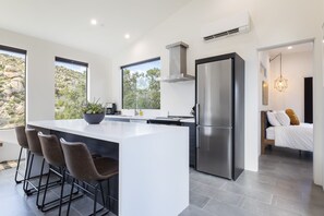 Fridge, microwave, oven, stovetop - 🌵A Little Tish - Secluded Stargazers Getaway with Hot Tub, BBQ & Game Room🌵 (Yucca Valley)