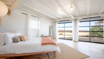 3 quartos, Wi-Fi de cortesia, roupa de cama