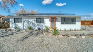 Exterior - Walpi Ranch - Joshua Tree Getaway with Hot Tub! (Joshua Tree)