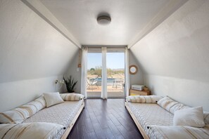 1 bedroom, free WiFi, bed sheets - 🌵Abracadabra Dome in the Desert - Come Experience the UNIQUE and Cozy🌵 (Landers)