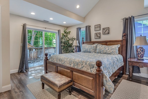 4 bedrooms, iron/ironing board, free WiFi, bed sheets