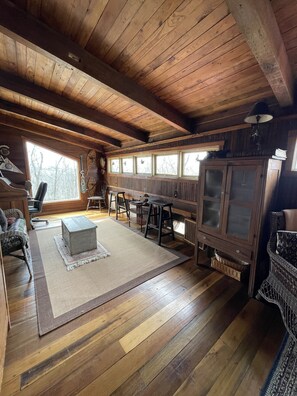 Unclassified image, 2 of 37, button