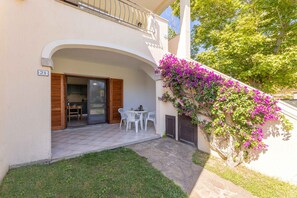 Outdoor dining - Holiday apartment with barbecue (Budoni)