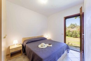 2 bedrooms - Holiday apartment with barbecue (Budoni)