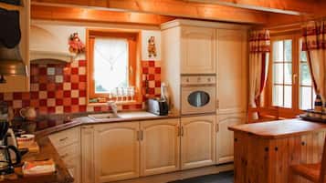 Réfrigérateur, micro-ondes, four, lave-vaisselle