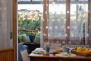 Dining - City / Village Apartment in Siena with 4 bedrooms sleeps 8 (Siena)