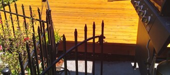 Best Little House in West Bay, Monthly Stays