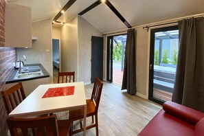 Dining - Bungalow in Dziwnów near Baltic Sea Promenade (Dziwnow)