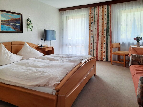 1 bedroom, in-room safe, WiFi, bed sheets