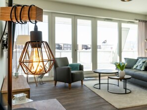 Unclassified image, 2 of 34, button