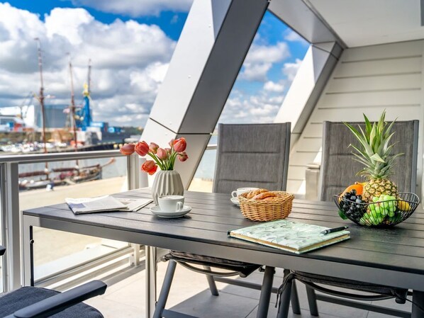 Unclassified image, 1 of 34, button