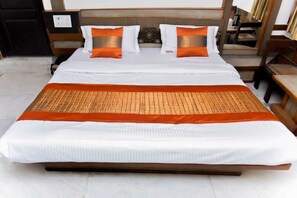 Deluxe Room | 1 bedroom, free WiFi - Cottage crown plaza (New Delhi)