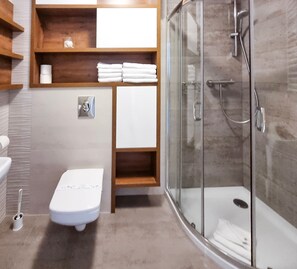 Unclassified image, 5 of 32, button