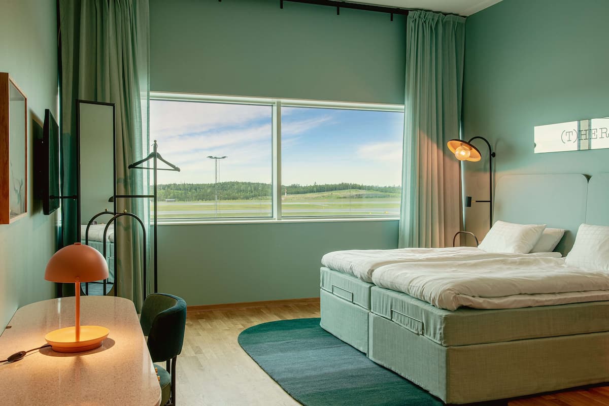 superior twin room | 1 bedroom, in-room safe, blackout curtains, soundproofing