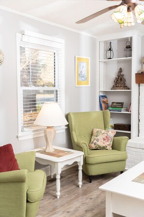 Interior - In the Heart of the Sandhills (Aberdeen)