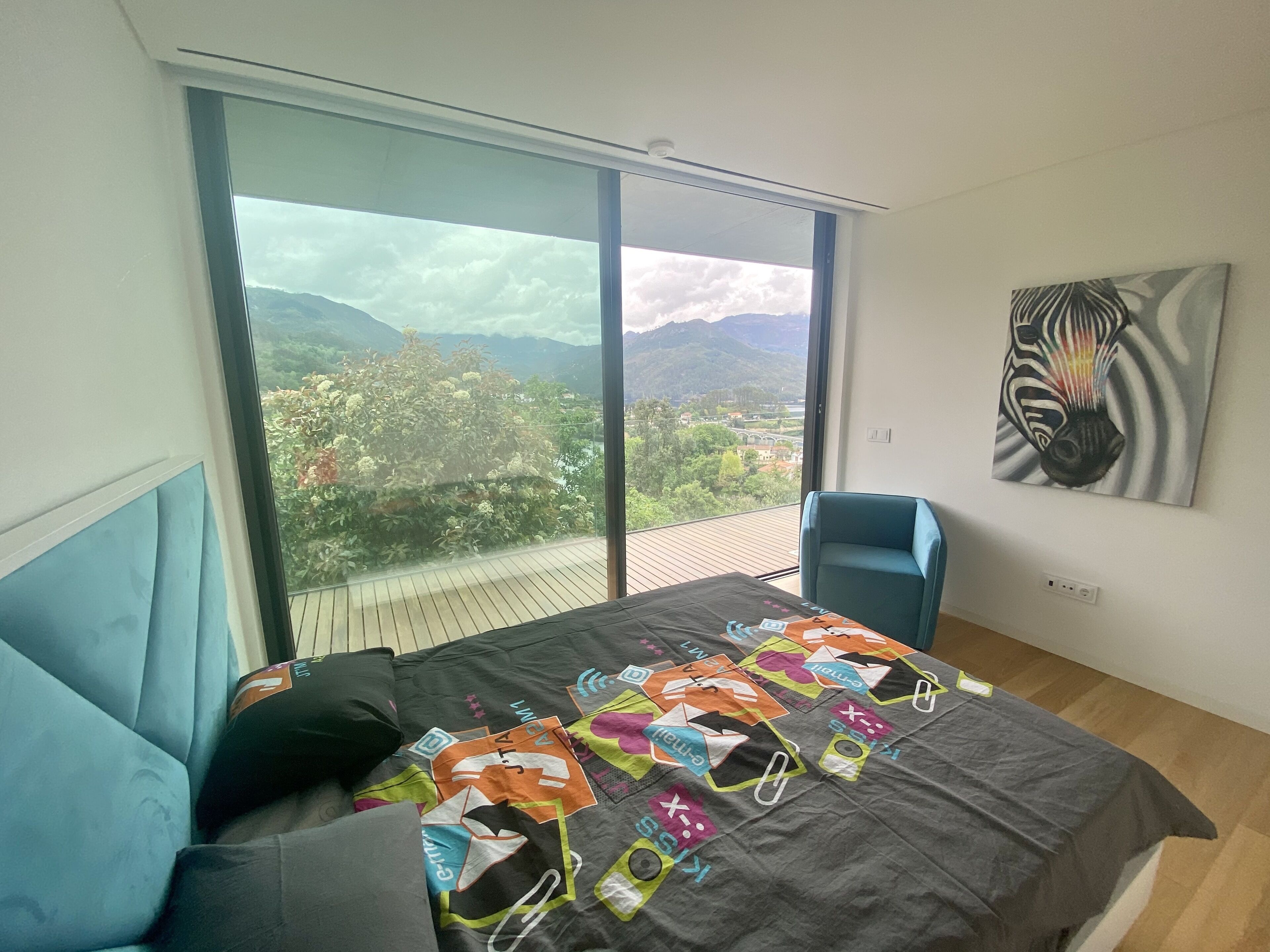 3 bedrooms, iron/ironing board, travel crib, free WiFi