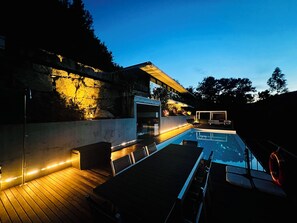Outdoor pool, a heated pool