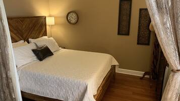 1 bedroom, desk, free WiFi