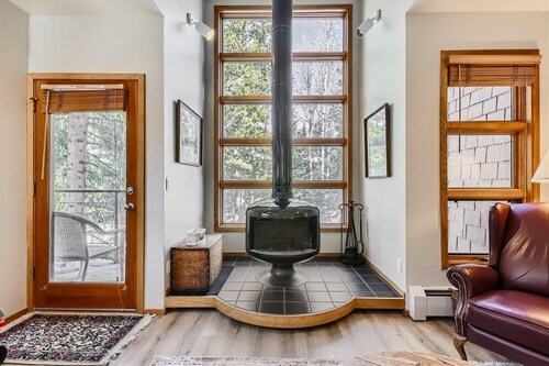 Creek Condos C-1 3 Bedroom Condo by RedAwning