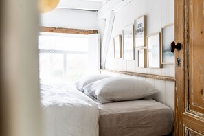 5 habitaciones, wifi y ropa de cama