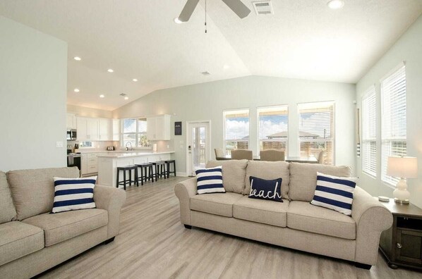 Smart TV, DVD player