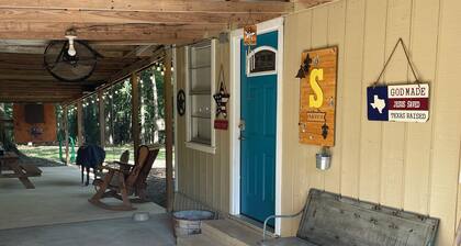 Beautiful Country Home on 11 Acres Near Toledo Bend Lake.