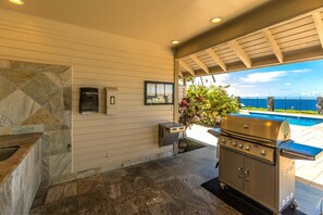 Unclassified image, 4 of 5, button