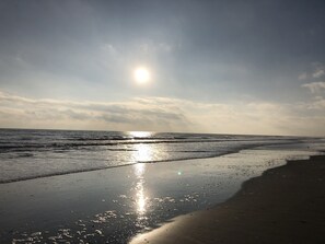 Beach nearby, beach towels