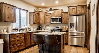 Montana Dreams Retreat - luxury in the Glacier/ Whitefish area