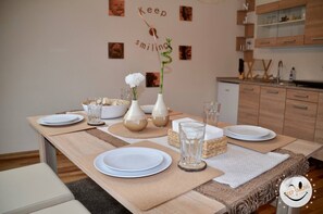 Dining - TOP * attic old building parquet !!! NETFLIX & RELAX, 2 beds (Völklingen)