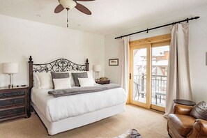 3 soverom, strykejern/-brett, wi-fi og sengetøy