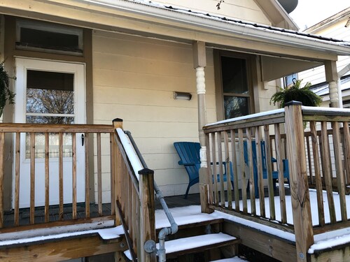 Relax near thrills! One bedroom retreat, quick 10 min ride to Kings Island.