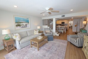 Smart TV - Luxury 3BD Beachfront Living: La Playa 203D by RVA (Longboat Key)