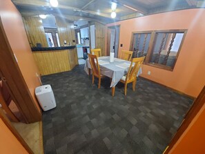 Dining - Heaven House (Ridgeway)