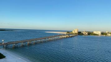 Am Strand, Liegestühle