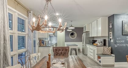 Your 5 Star Luxury CountryHome Getaway/w Brand New 7 Seater Hot Tub!