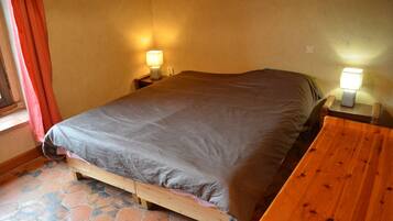 6 chambres, fer et planche Ă repasser, Wi-Fi gratuit