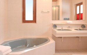 Duschwanne, Handtücher