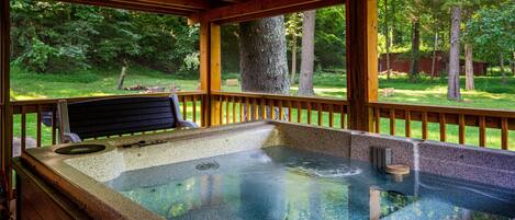 Bañera de hidromasaje exterior