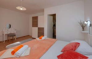 5 bedrooms, in-room safe, travel crib, free WiFi