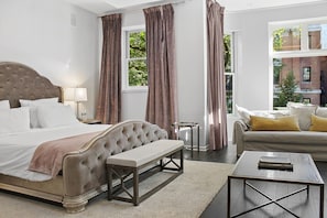 5 bedrooms, desk, iron/ironing board, free WiFi