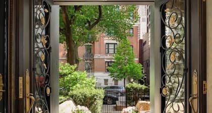 Private Historical Mansion,Luxury Home in Chicago’s Gold Coast, Event-Capable.