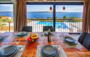 Dining - Amazing home in Zavala (Zavala)